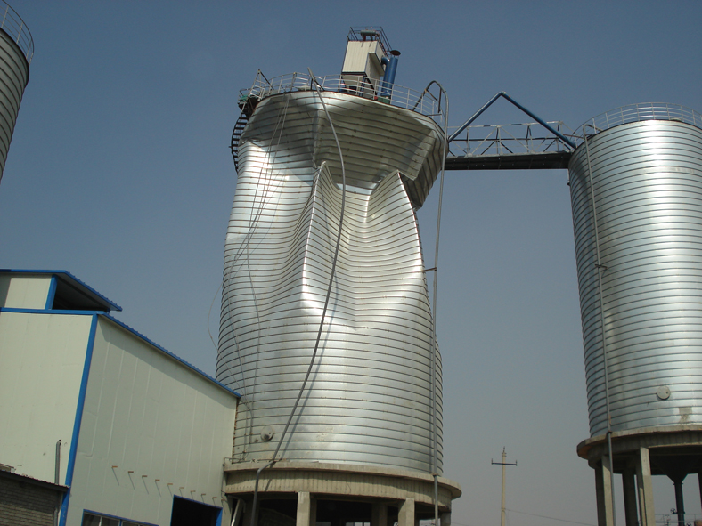 collaspse of steel silo