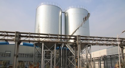 Hopper bottom silo